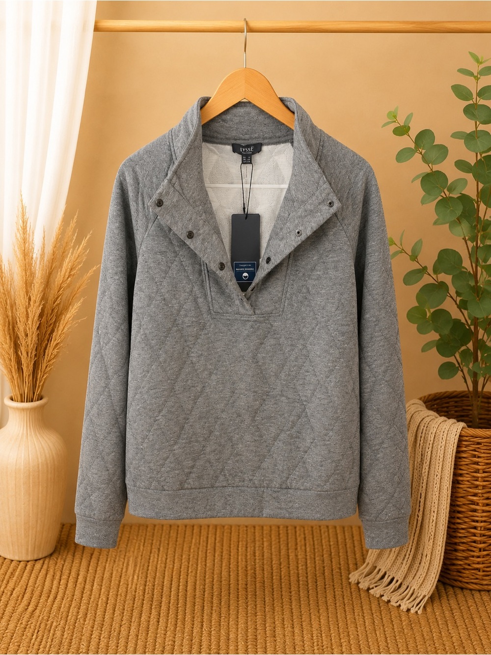 Lysse Quilted Snap-Front Pullover - Gray